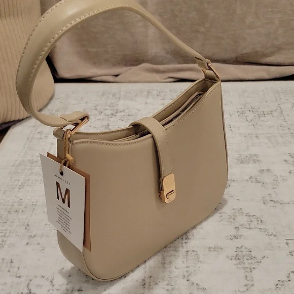 Chic Tan Shoulder Bag - Picture 15 of 15